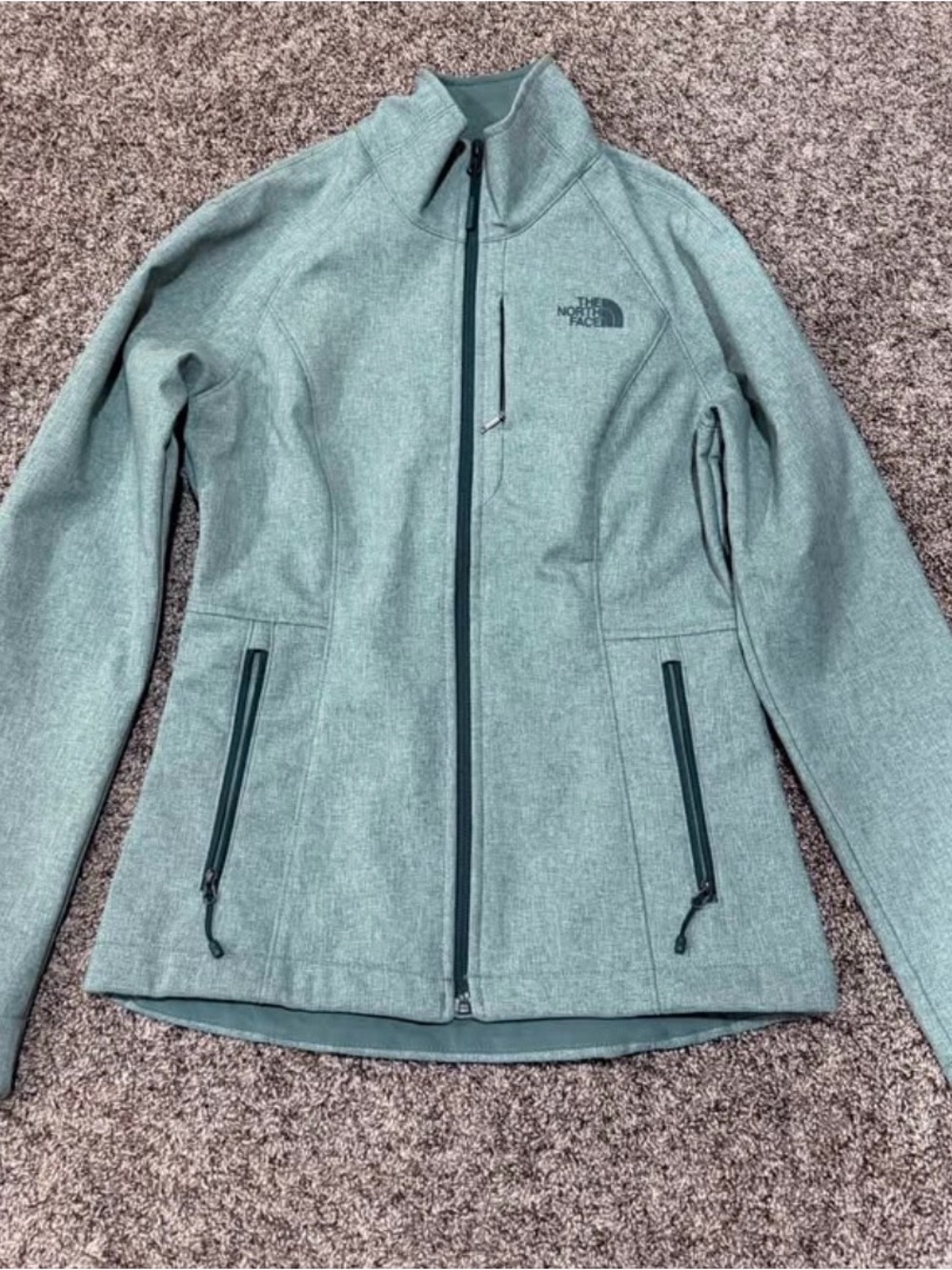 The North Face Women's Apex bionic Sage Green Full-Zip Utility Jacket